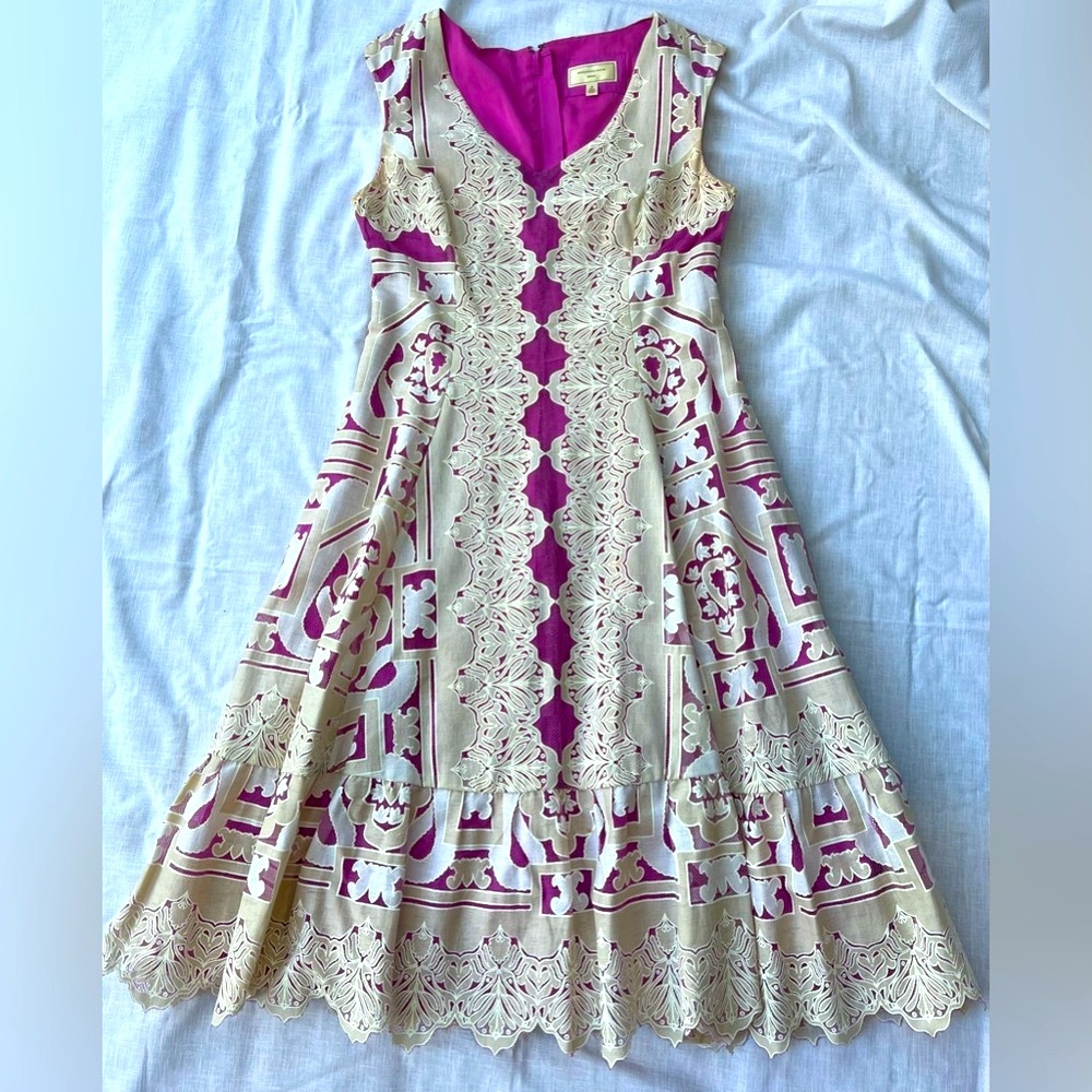 ANTHROPOLOGIE Versailles Lace
Fit & Flare Ladies Dress.